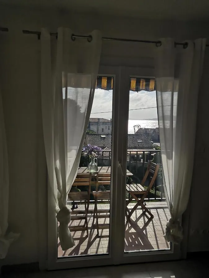 Appartement Cosy Vue Mer A 50 M De La Plage - Refait A Neuf Et Climatise Le Pradet 0*,  France