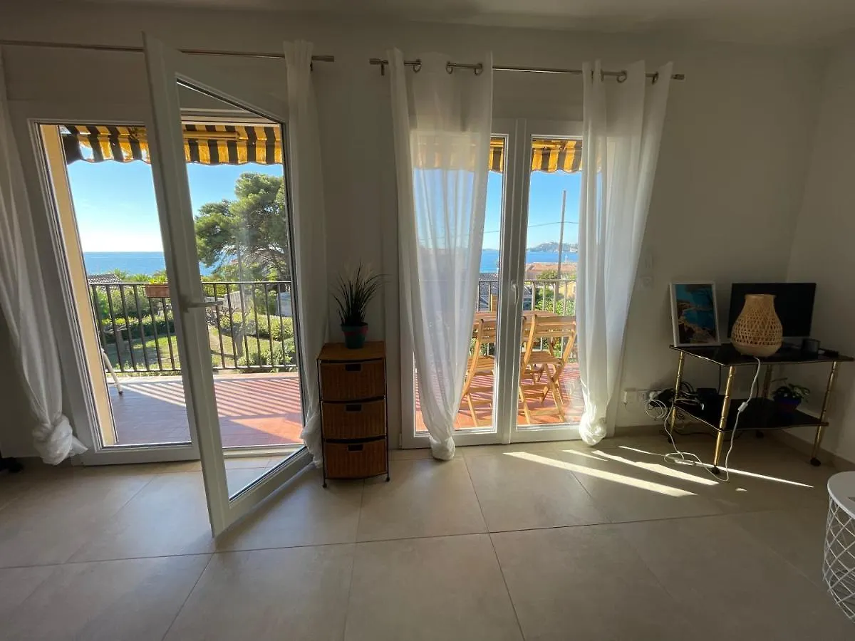 Appartement Cosy Vue Mer A 50 M De La Plage - Refait A Neuf Et Climatise Le Pradet